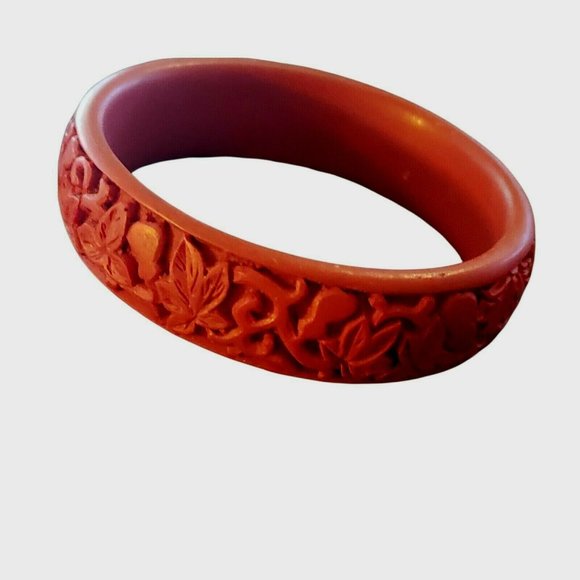 Chunky Vintage Carved Chinese Cinnabar Bangle Bracelet - Picture 1 of 8